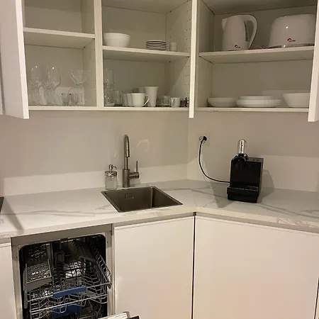 Wasserfall - Zentrum - Balkon - Seeblick - Kueche Apartman St. Moritz