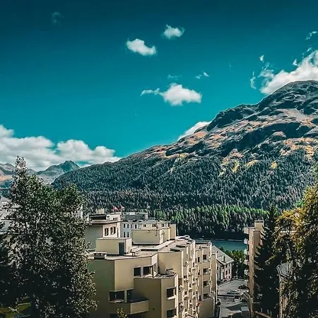 Wasserfall - Zentrum - Balkon - Seeblick - Kueche