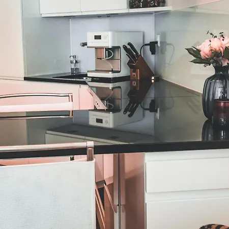 Wasserfall - Zentrum - Balkon - Seeblick - Kueche شقة سانت موريتز